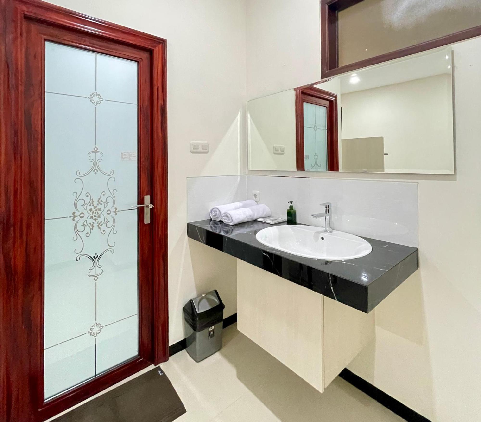 Kawa Living Hotel Krukah Екстериор снимка
